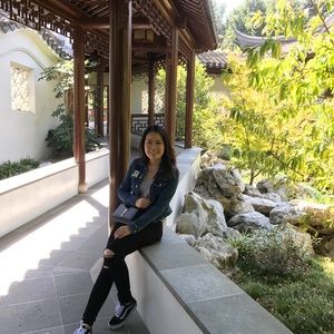 Meet your Posher, Moon